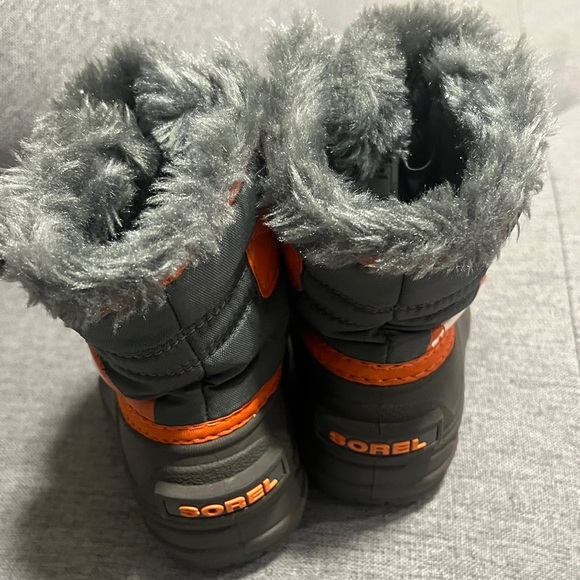 Toddler Sorel Snow Boots - Picture 3 of 5